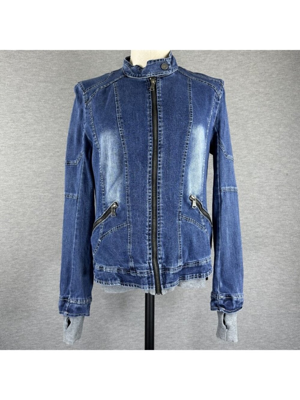 DownEast Jean Jacket Womens Size S Blue Denim Full Zip Long Sleeve Zip Pockets